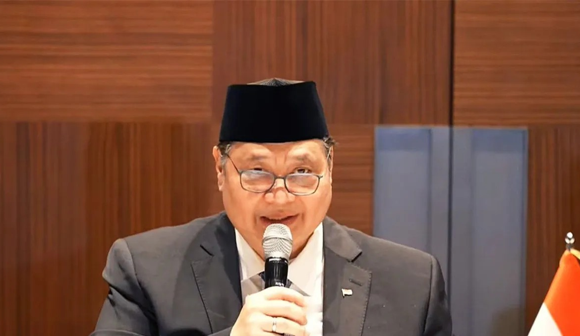 Tangkapan layar - Menteri Koordinator Bidang Perekonomian Airlangga Hartarto dalam konferensi pers secara virtual dari Korea Selatan yang dipantau di Jakarta, Selasa (31/3/2026). ANTARA/Imamatul Silfia/aa. <b>(Antara)</b>