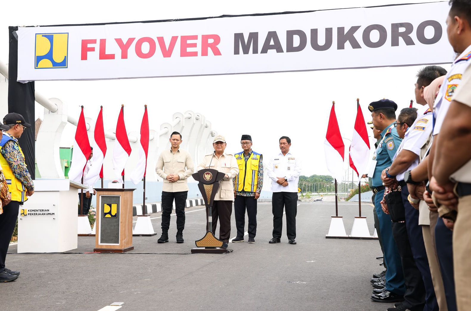 AHY Dampingi Prabowo Resmikan Flyover Madukoro <b>(kemenkoinfra)</b>