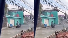 Beredar video memperlihatkan seorang pengendara motor terjebak dijalan yang sedang dicor di Parompong, Kabupaten Bandung Barat. Hal tersebut menjadi viral di media sosial.