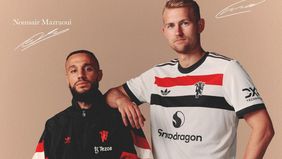 Manchester United resmi mendatangkan dua pemain baru yaitu Matthijs de Ligt dan Noussair Mazraoui dari Bayern Munich.