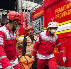 Damkar Masih Sisir Lokasi Kebakaran Ruko Drone di Kemayoran