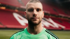 Kiper Timnas Indonesia, Maarten Paes yang baru saja bergabung dengan klub raksasa Belanda yaitu Ajax Amsterdam kini sudah mendapatkan izin kerja.