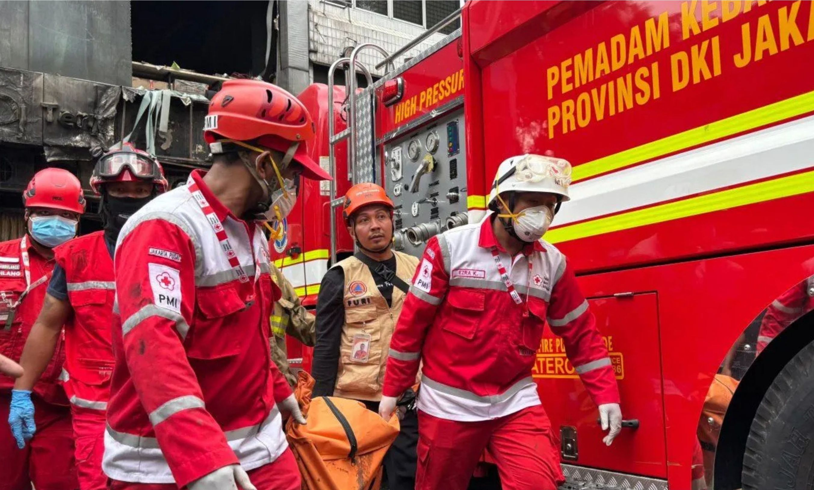 Damkar Masih Lakukan Penyisiran Pasca Kebakaran Ruko di Kemayoran <b>(ANTARA)</b>