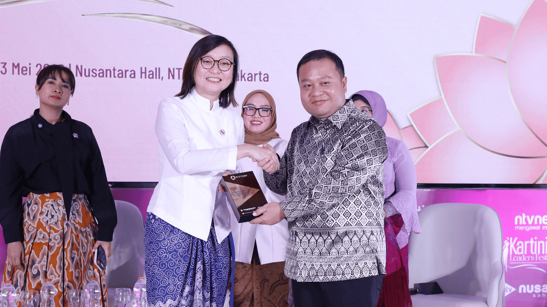 FOTO PILIHAN KARTINI LEADER FEST 2026