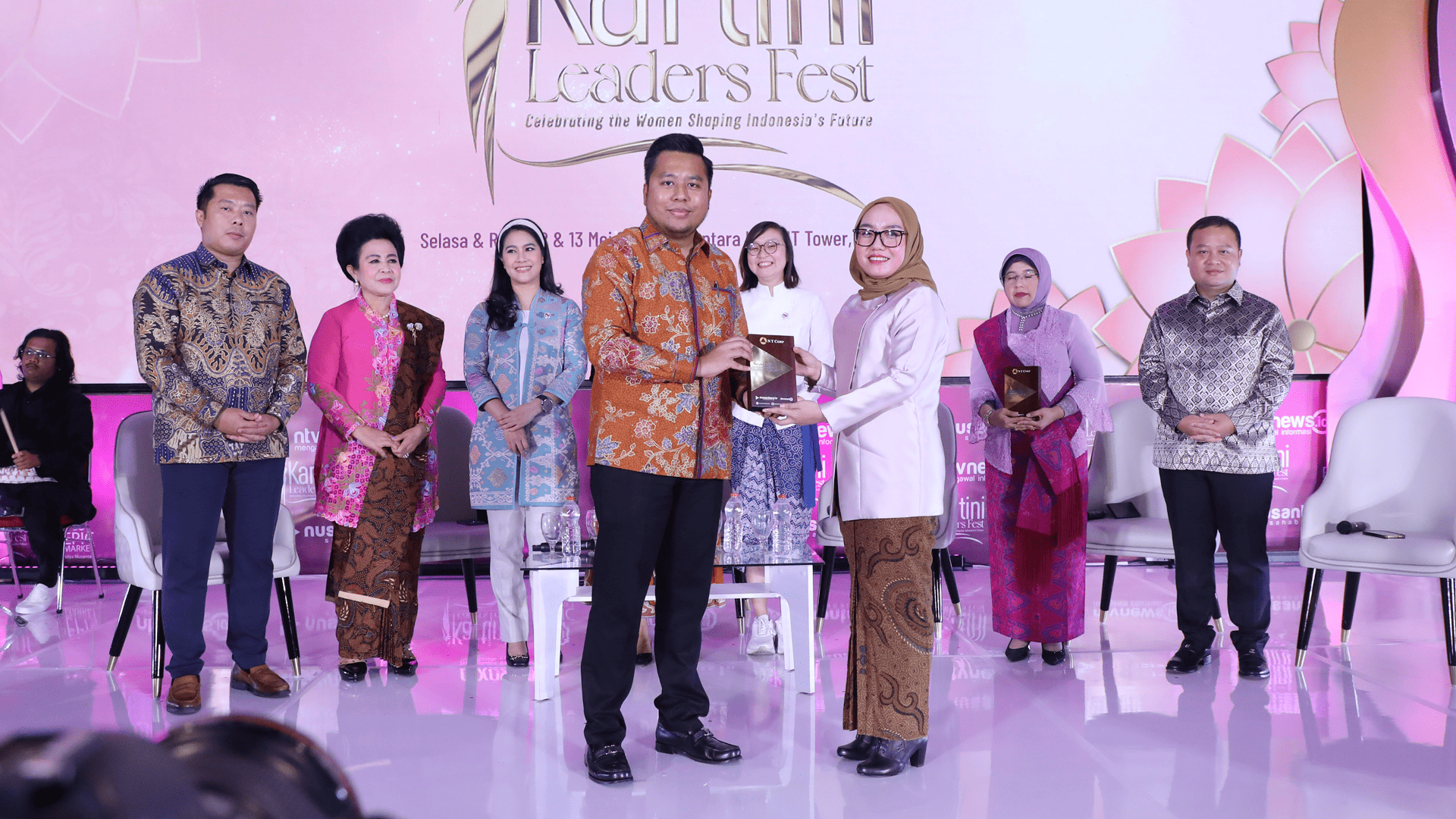 FOTO PILIHAN KARTINI LEADER FEST 2026